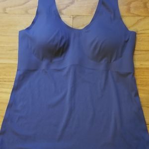 Knix Evolution Tank, size large